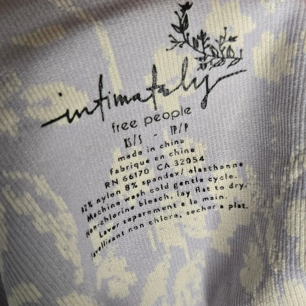 Free People Intimately Lavender Floral Ribbed Bodysuit Size XS/S Scoop Neck - Picture 5 of 5